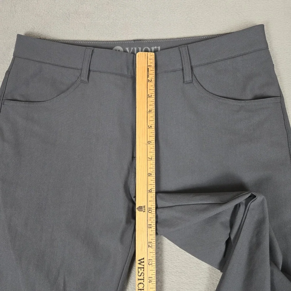 Vuori Meta Pants Mens 32X28 Gray Performance Zip Pockets Golf Travel V430